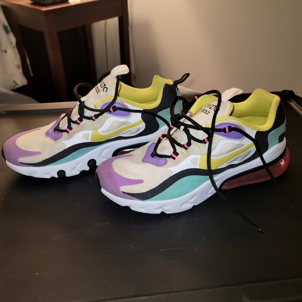 Nike Women's Air Max 270